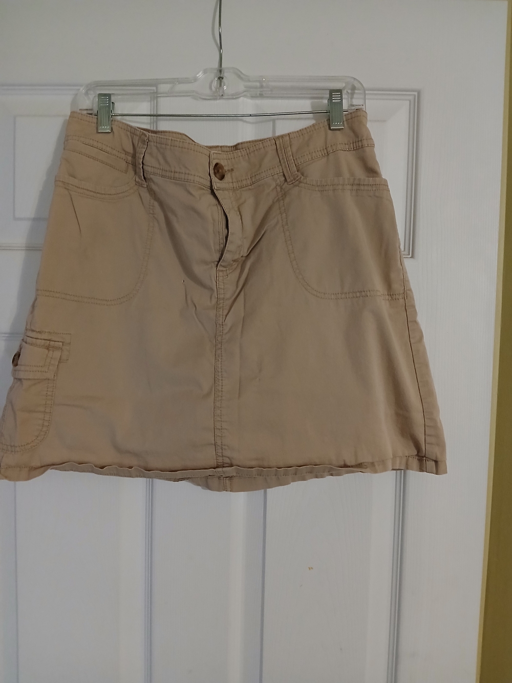 croft & barrow khaki beige cargo-style skirt